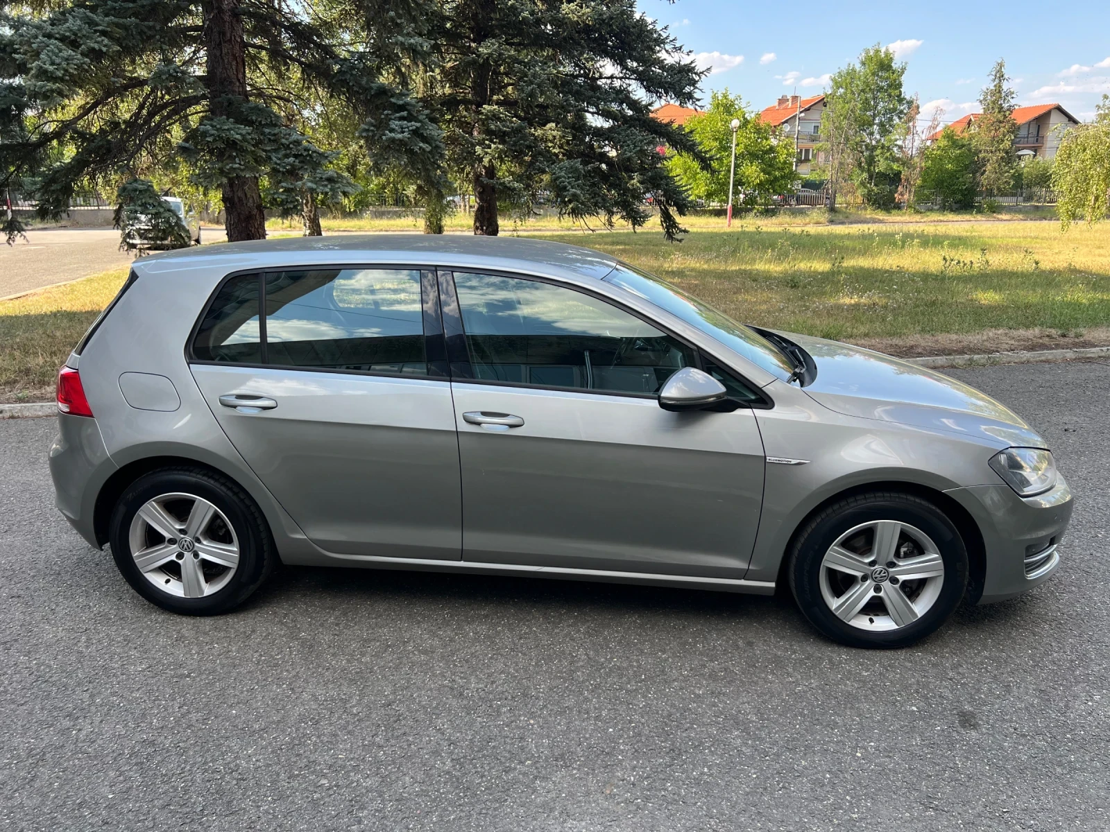 VW Golf 1.4TGI* BLUEMOTION* DSG* HIGHLINE - изображение 4