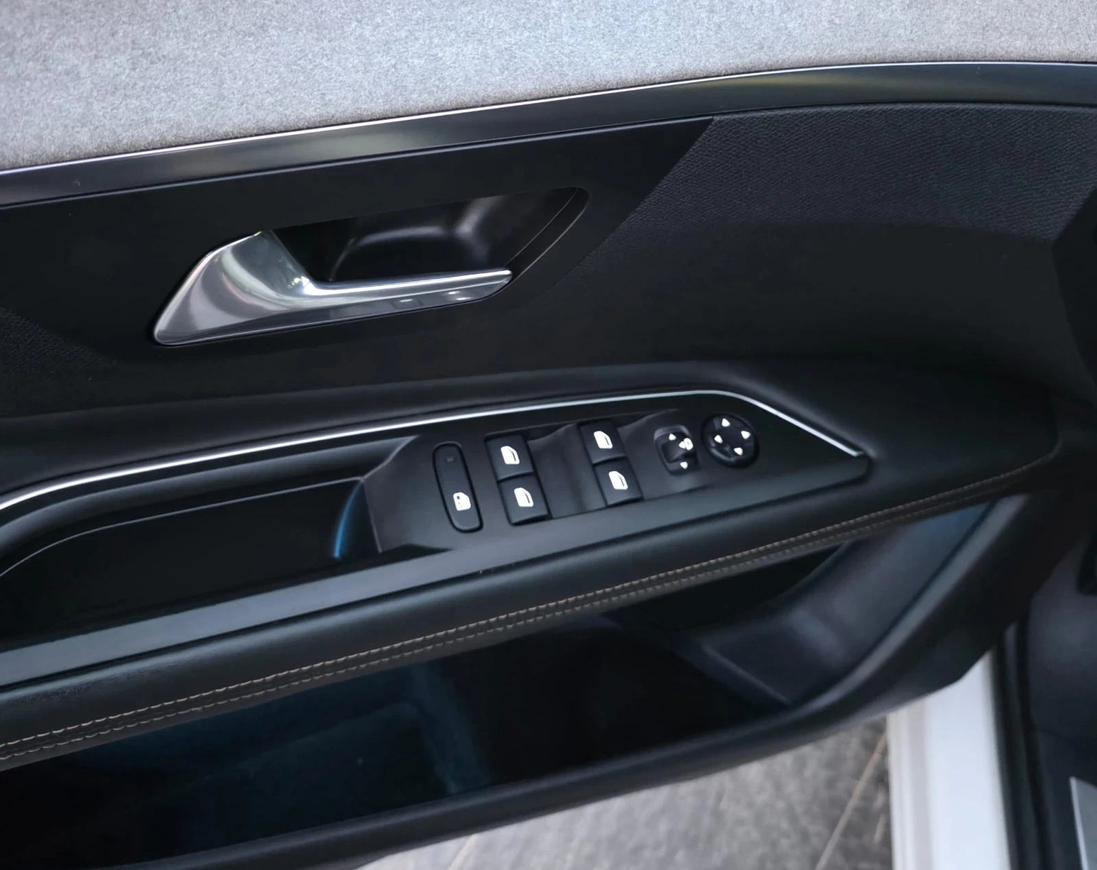 Peugeot 3008 2.0 BlueHDI GT 8AT - изображение 10