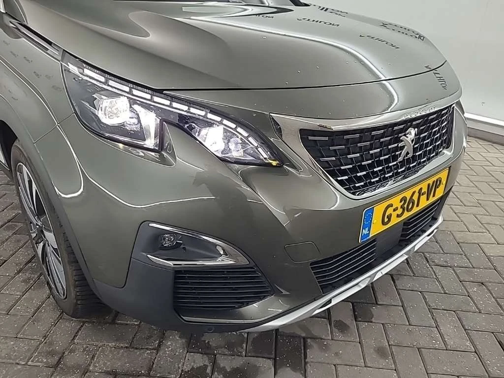 Peugeot 3008 1.2Allure - изображение 3