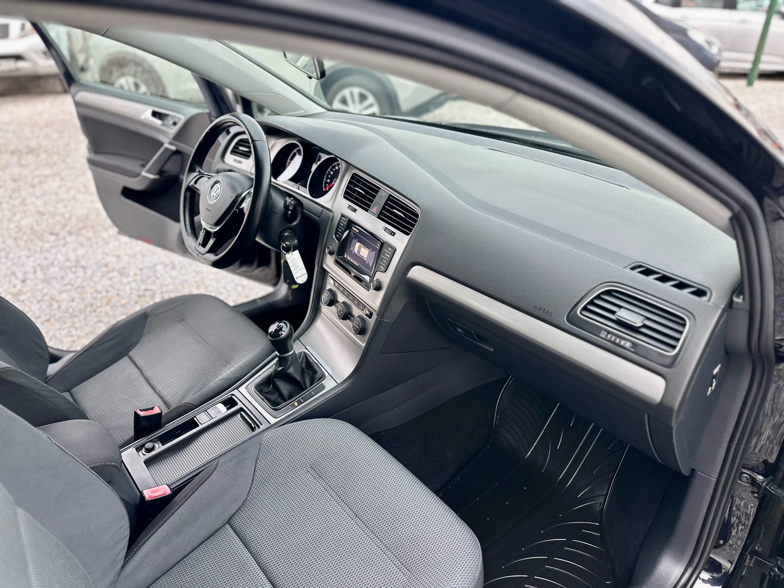 VW Golf 1.6TDI* Подгрев - изображение 7