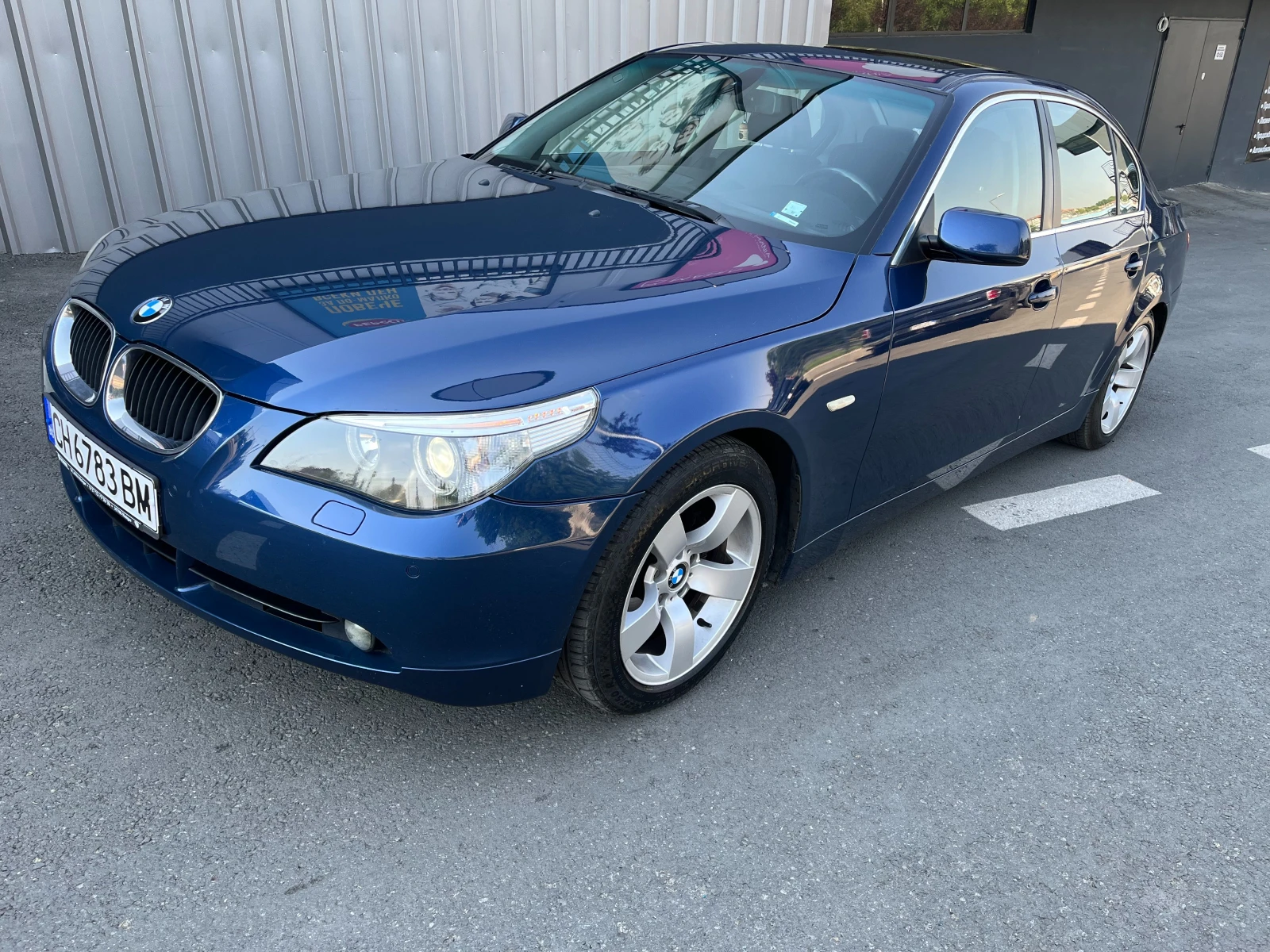 BMW 525 i, снимка 3 - Автомобили и джипове - 53890901