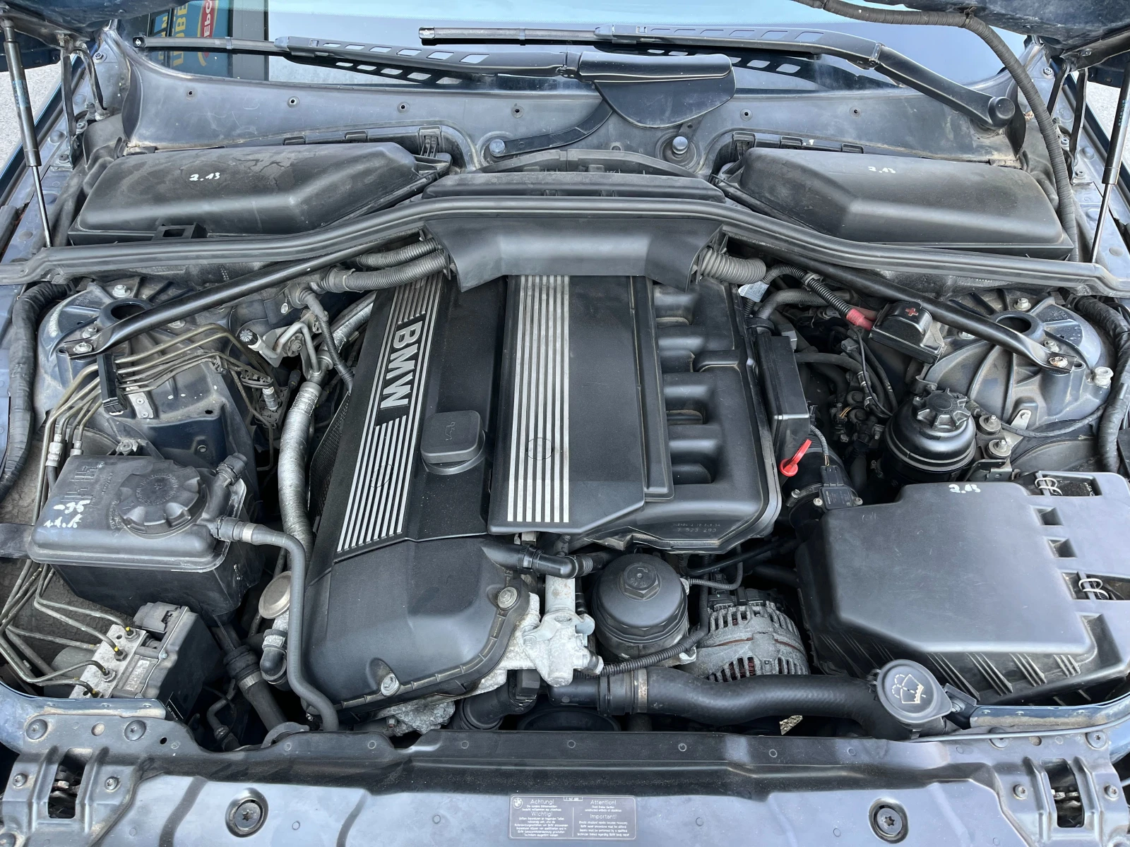 BMW 525 i, снимка 12 - Автомобили и джипове - 53890901