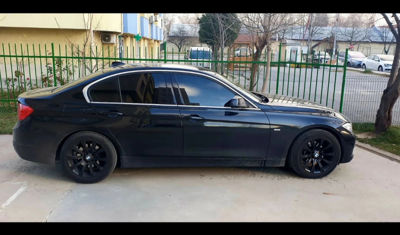 BMW 320 Luxury , снимка 8 - Автомобили и джипове - 53936763