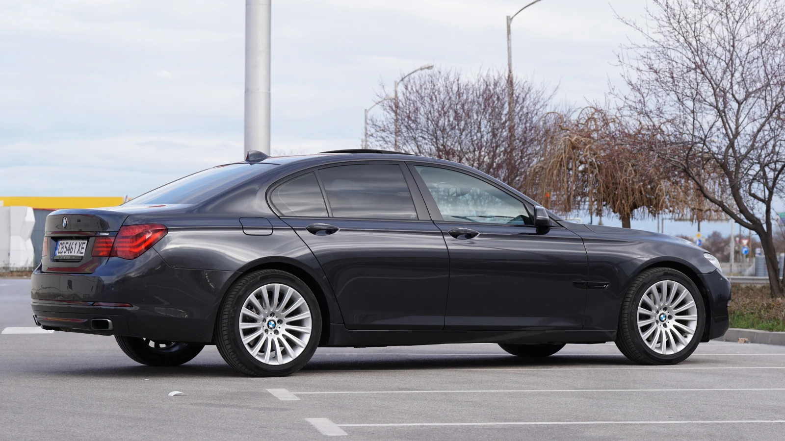 BMW 740 X Drive, снимка 8 - Автомобили и джипове - 54035633