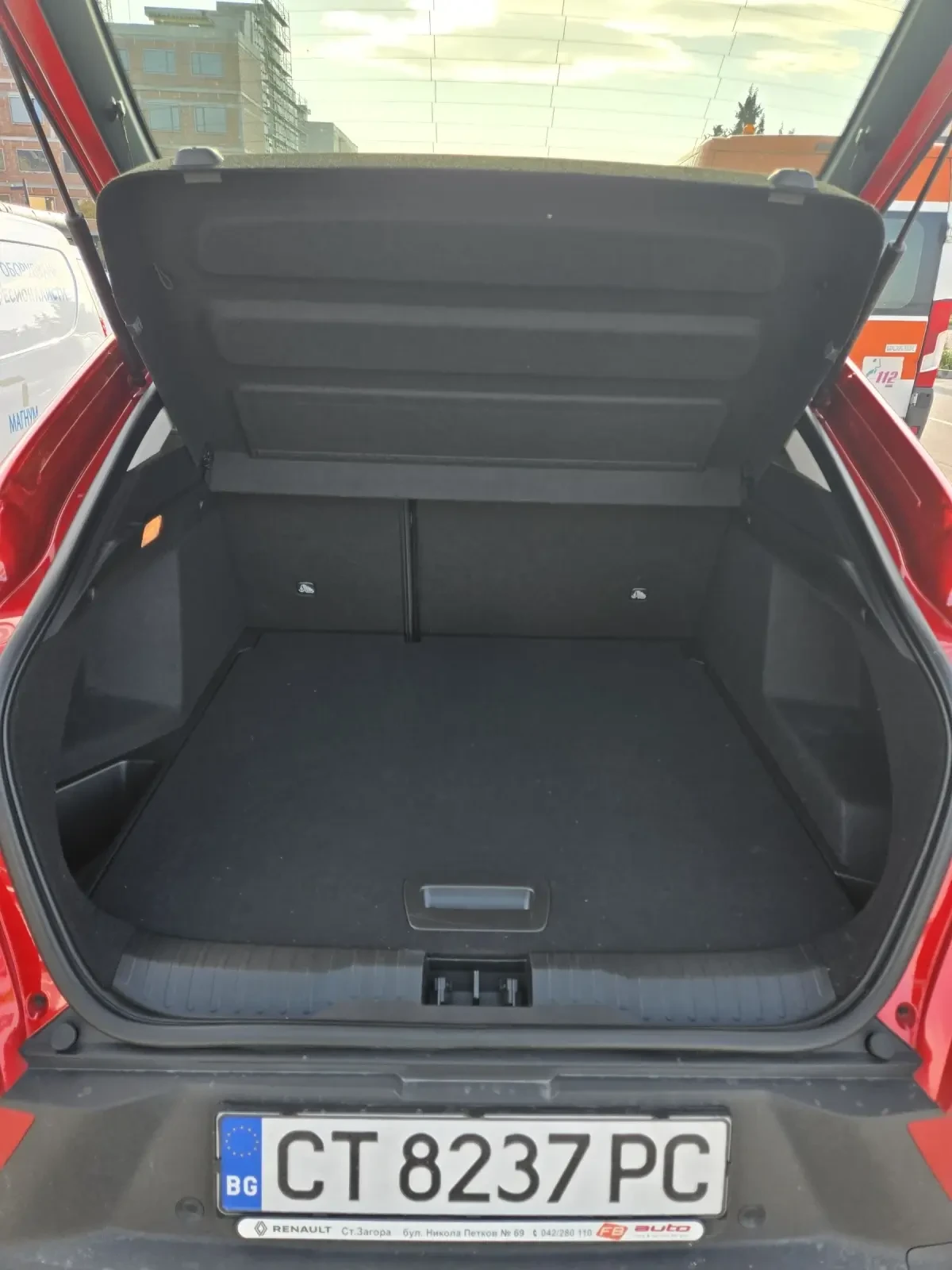 Renault Arkana, снимка 12 - Автомобили и джипове - 54160698