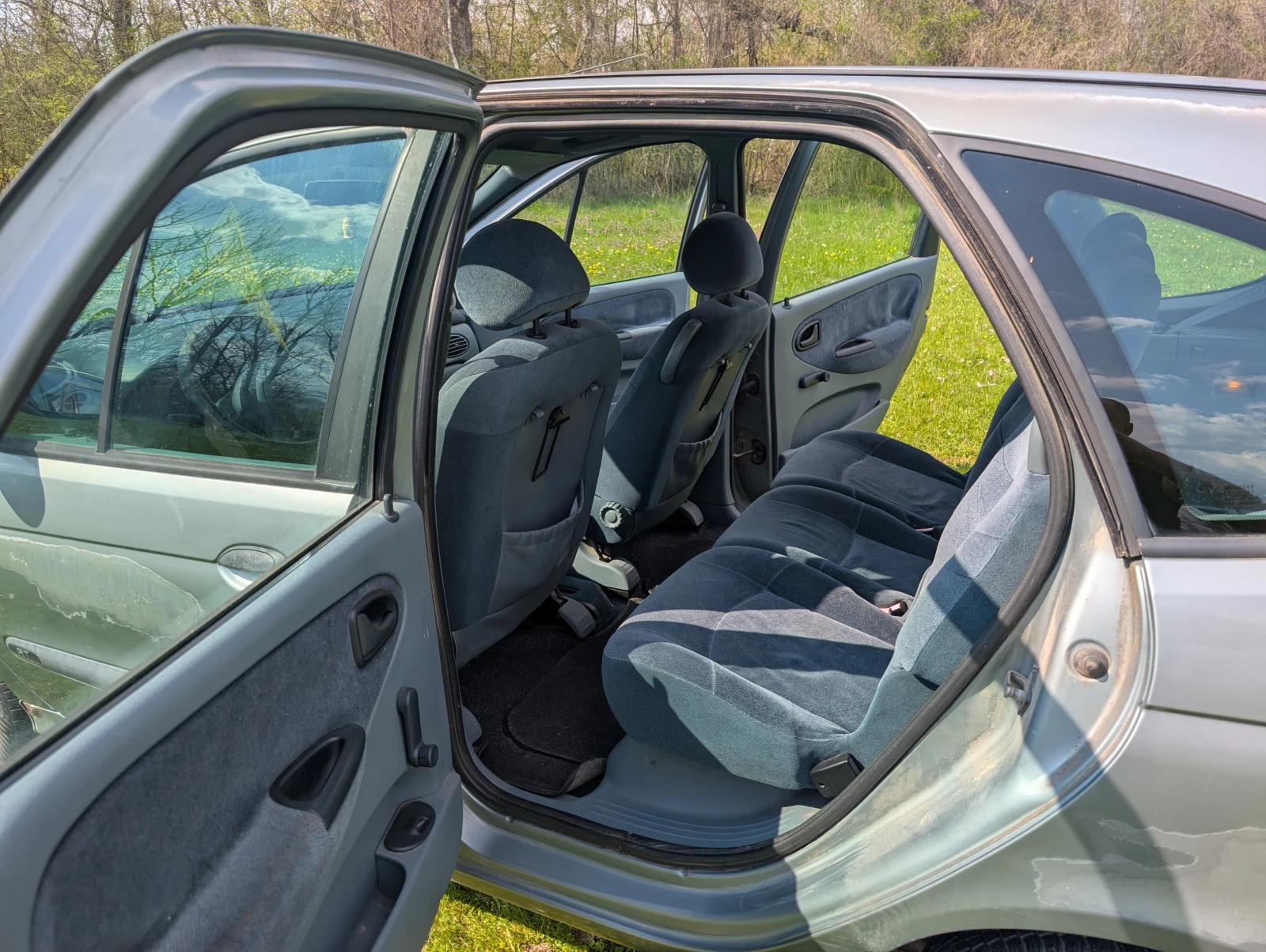 Renault Megane Scenic, снимка 11 - Автомобили и джипове - 54242804