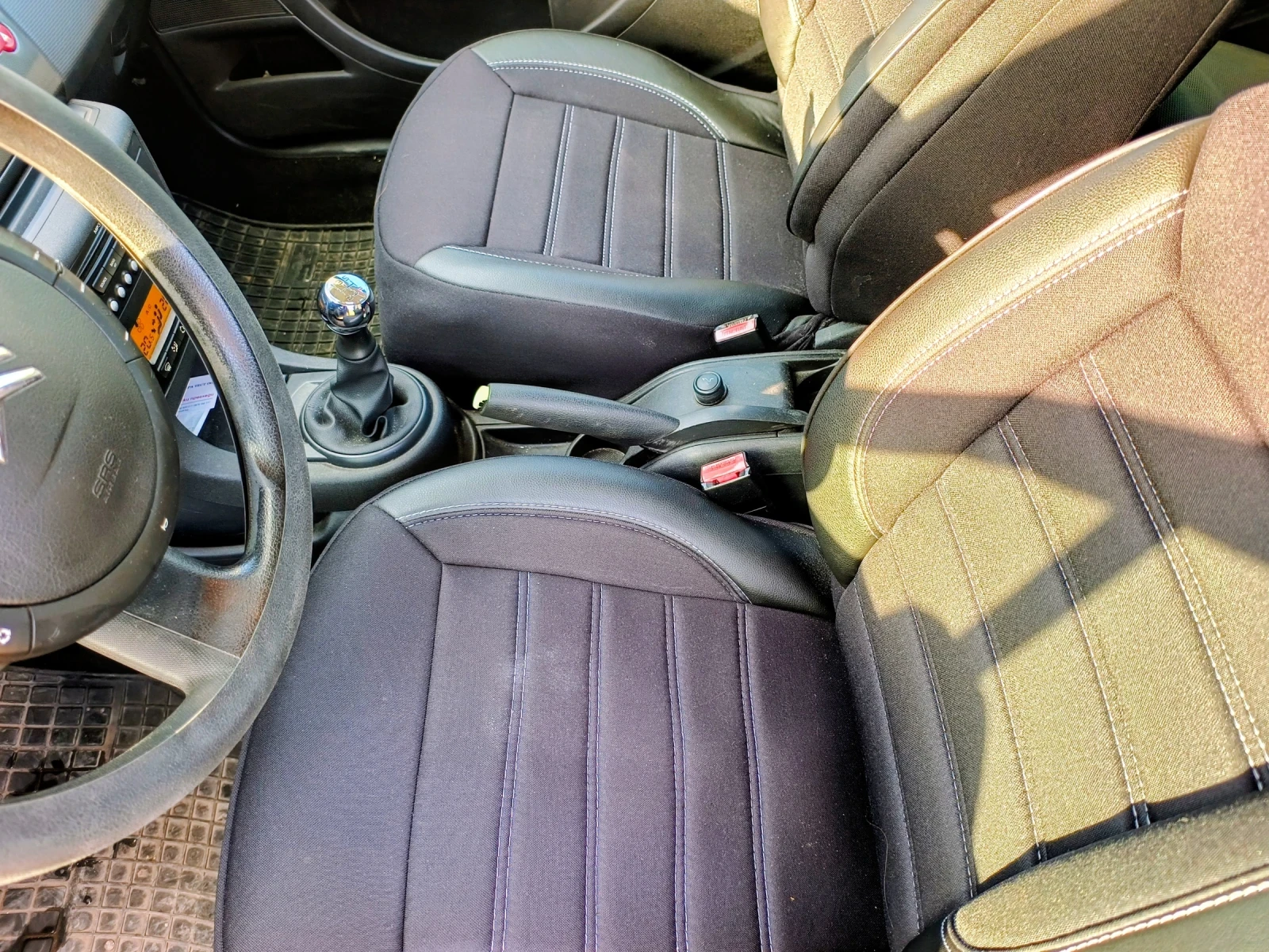 Citroen C4 1.6 VTi, снимка 8 - Автомобили и джипове - 54444245