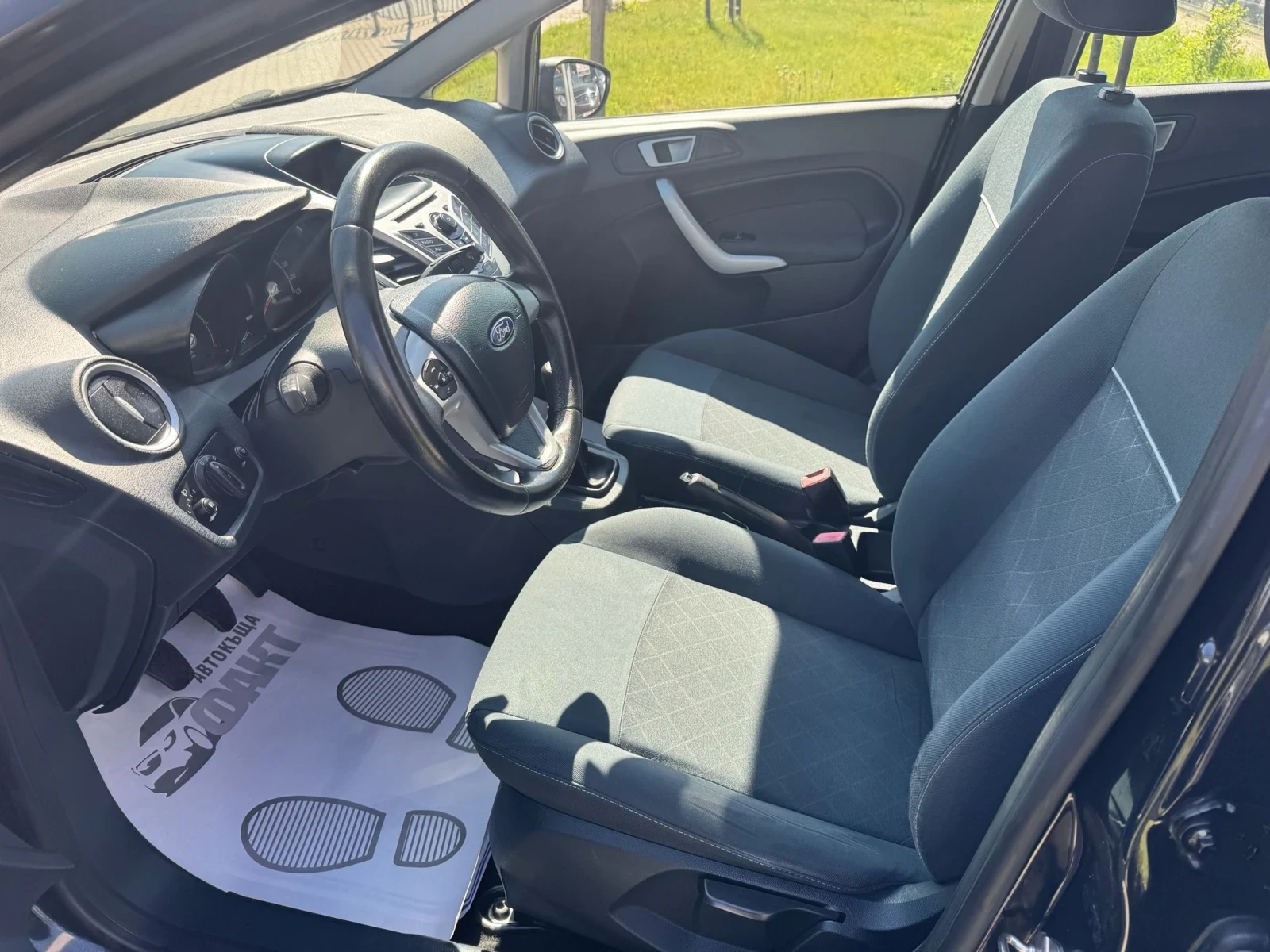 Ford Fiesta 1.2i/EURO.5B, снимка 8 - Автомобили и джипове - 54678897