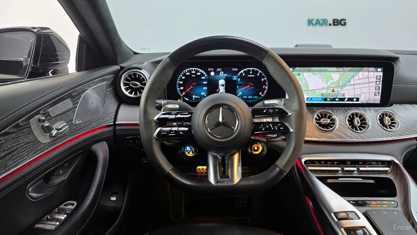 Mercedes-Benz AMG GT 43* 4MATIC+ * ПОДГРЕВ* ОБДУХВАНЕ* 360* HEAD-UP* BU, снимка 13 - Автомобили и джипове - 54809195