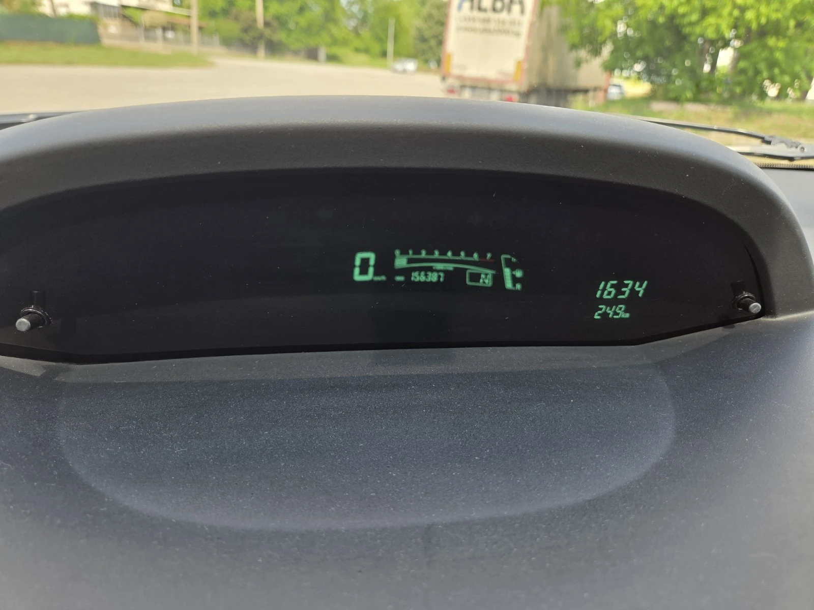 Toyota Yaris, снимка 5 - Автомобили и джипове - 54900957