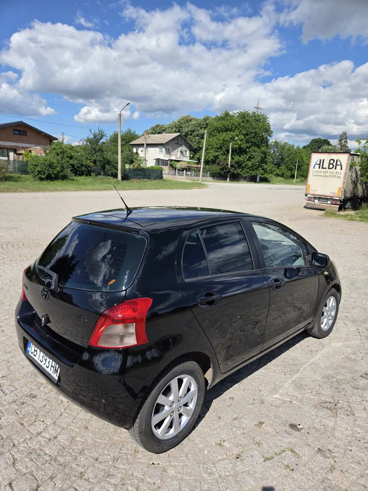 Toyota Yaris, снимка 6 - Автомобили и джипове - 54900957