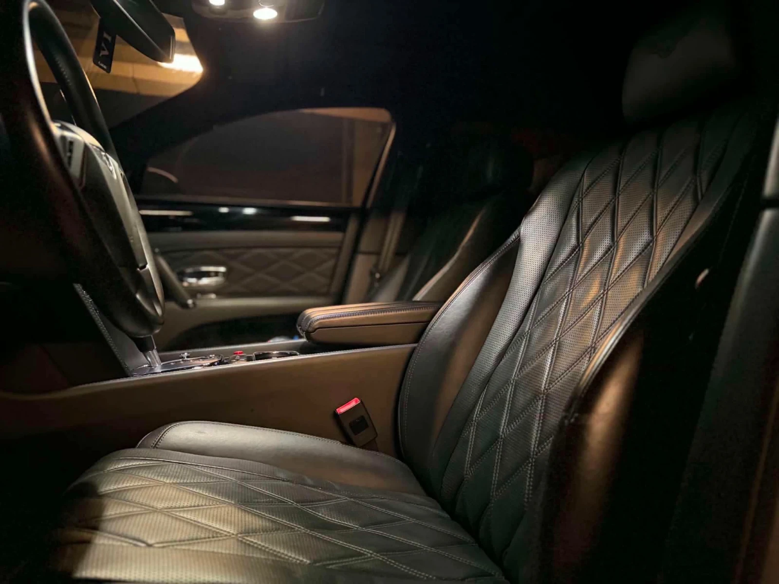 Bentley Flying Spur 4.0 V8