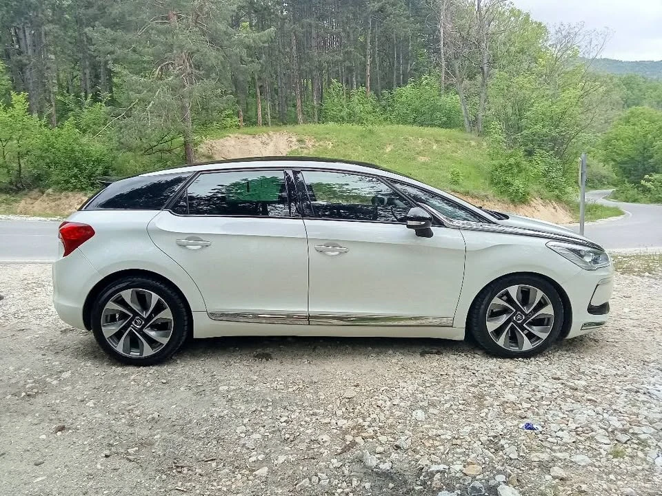 Citroen DS5, снимка 4 - Автомобили и джипове - 55553170