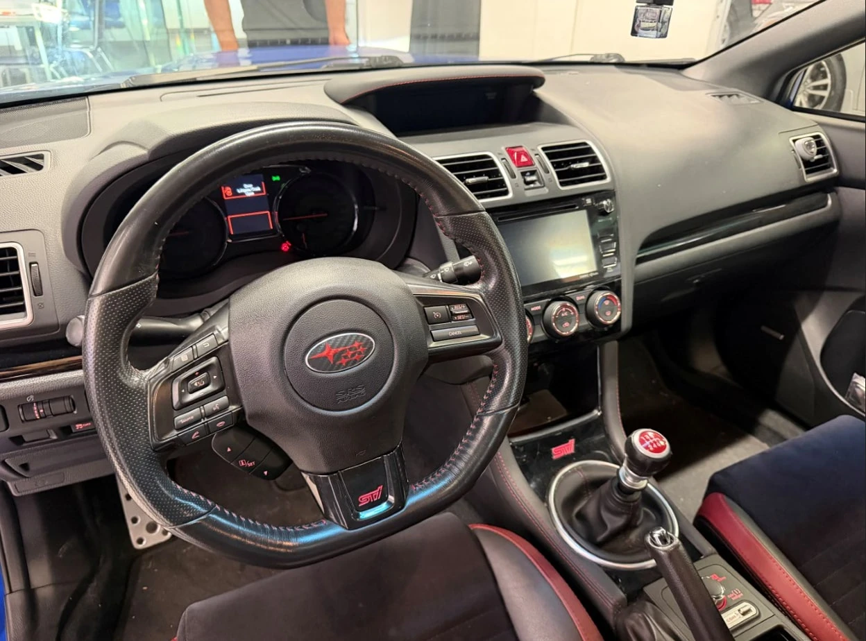 Subaru WRX * STI Sport tech * CARFAX * БЕЗ ПЪРВОНАЧАЛНА ВНОСК, снимка 5 - Автомобили и джипове - 55858372