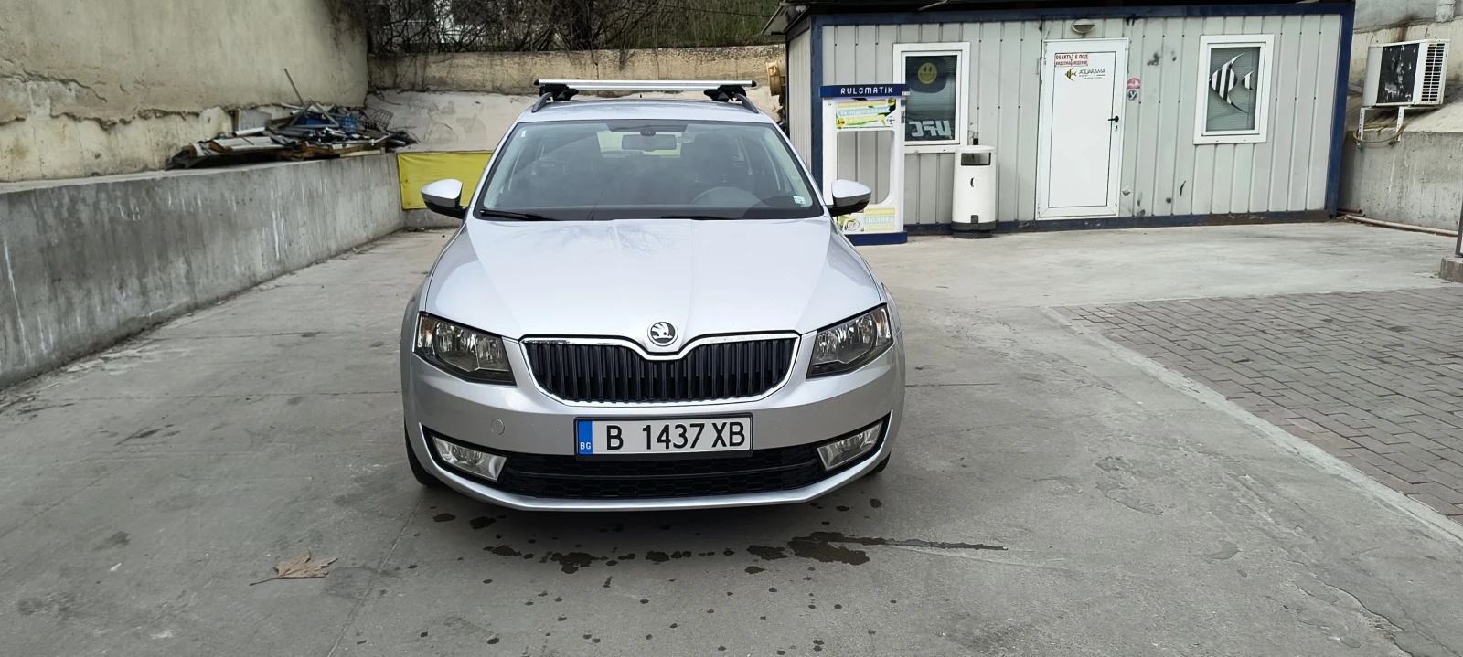 Skoda Octavia 1.6 TDI, снимка 2 - Автомобили и джипове - 56255808