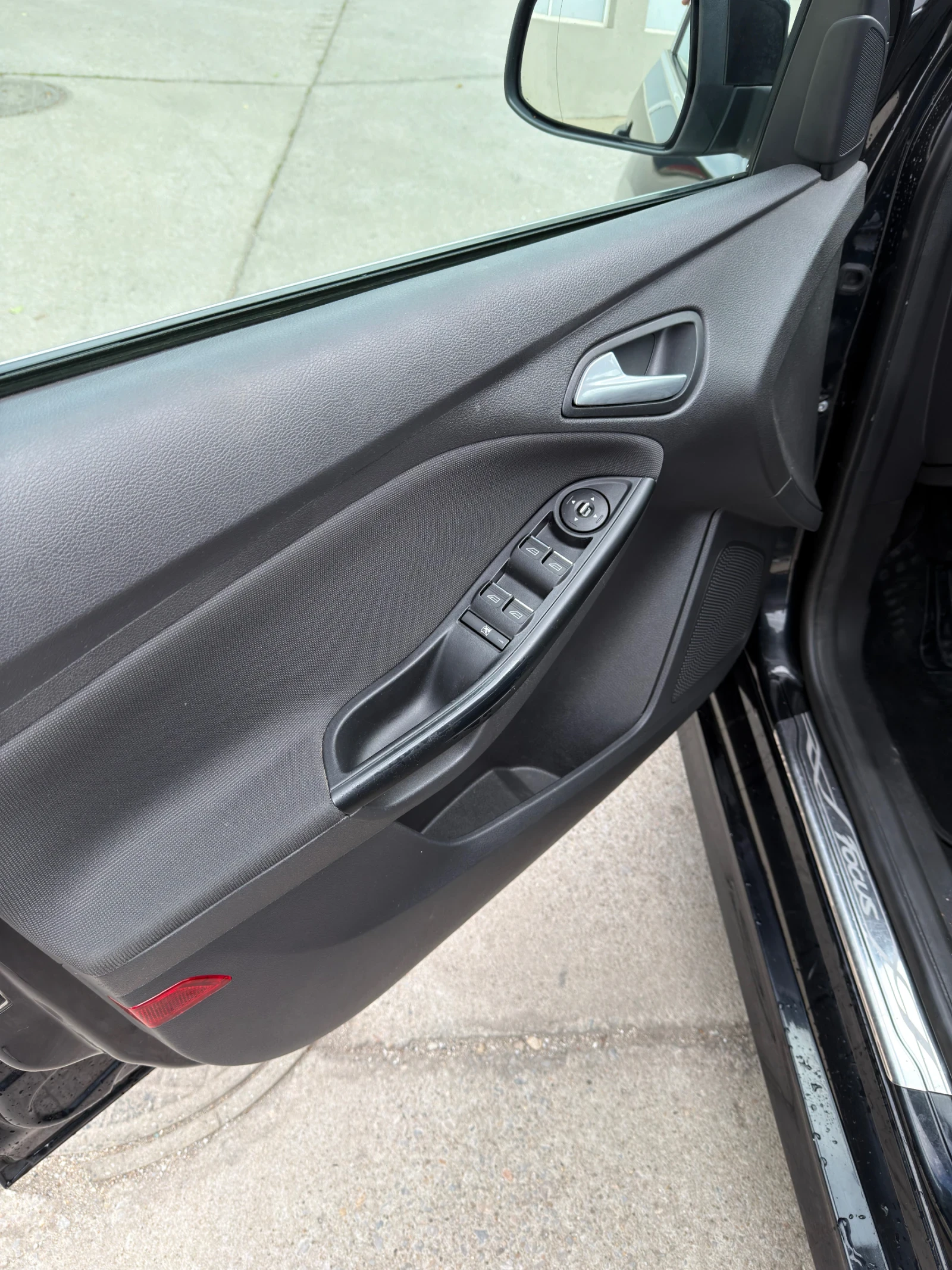 Ford Focus 1.6 Ecoboost, снимка 9 - Автомобили и джипове - 56307918