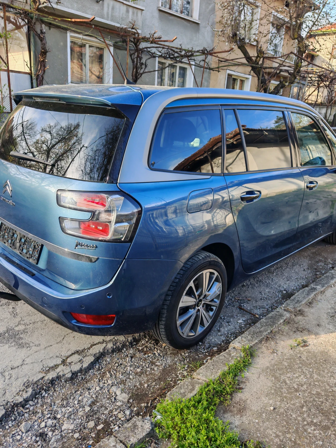 Citroen Grand C4 Picasso, снимка 6 - Автомобили и джипове - 56660556