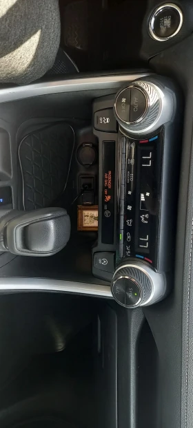 Toyota Rav4 XLE - 25000 € / 48895.75 лв. - 31289181 17