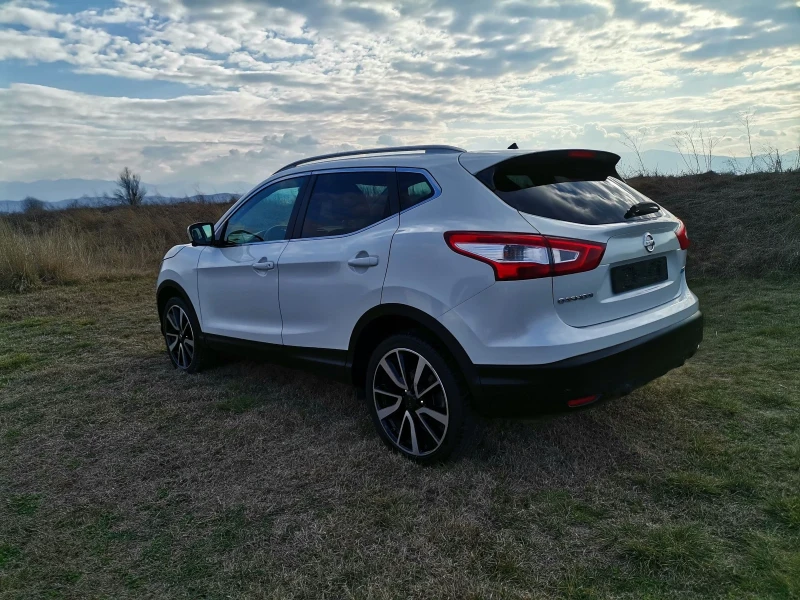 Nissan Qashqai 1.5 DCI TEKNA /360/CAMERA/NAVI/PANORAMA/KEYLESS, снимка 10 - Автомобили и джипове - 49351457