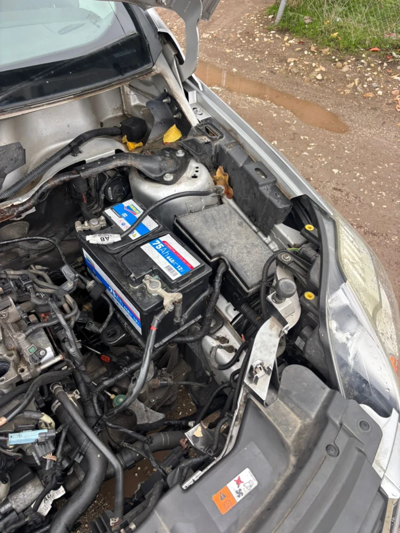 Ford Kuga 2.0TDCI 4x4, снимка 13 - Автомобили и джипове - 52355242