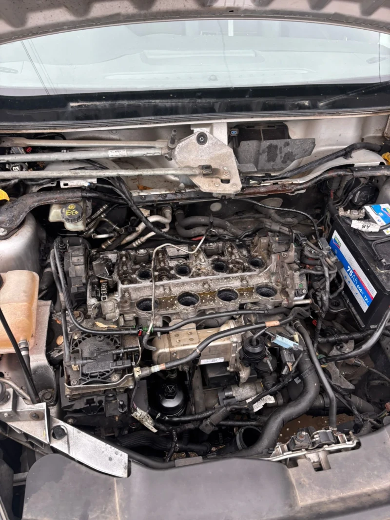 Ford Kuga 2.0TDCI 4x4, снимка 12 - Автомобили и джипове - 52355242