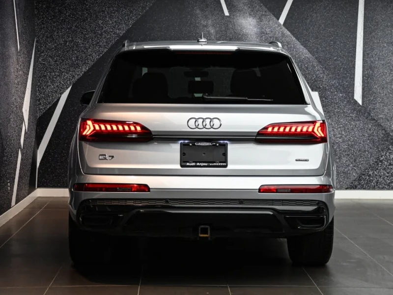 Audi Q7 quattro Komfort 55* TFSI* АвтоКредит* (ЦЕНА ДО БГ), снимка 5 - Автомобили и джипове - 53500301