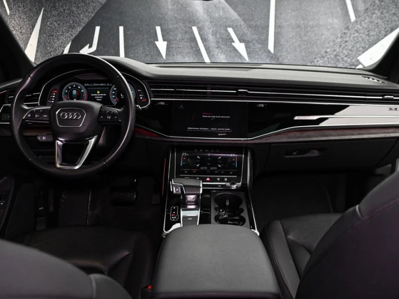 Audi Q7 quattro Komfort 55* TFSI* АвтоКредит* (ЦЕНА ДО БГ), снимка 6 - Автомобили и джипове - 53500301