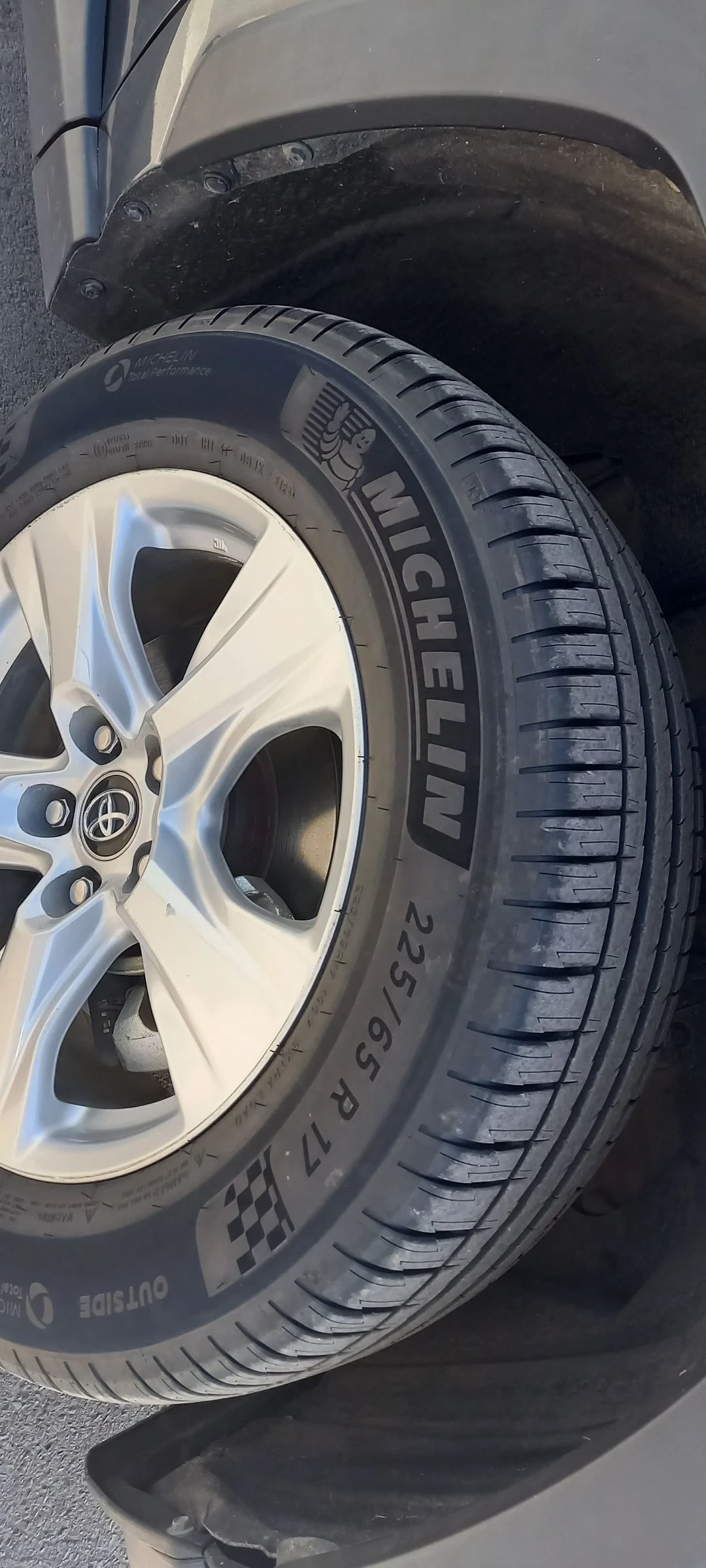 Toyota Rav4 XLE, снимка 16 - Автомобили и джипове - 53717480