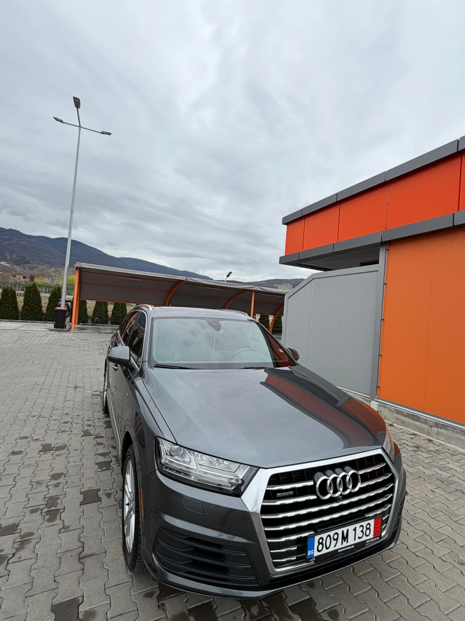 Audi Q7, снимка 4 - Автомобили и джипове - 53940026