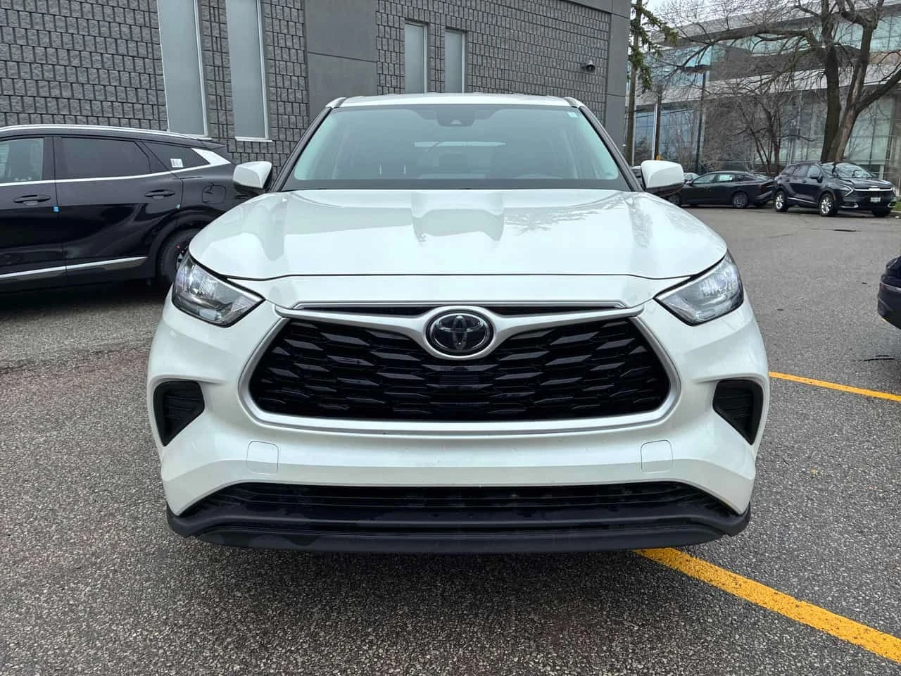 Toyota Highlander | LE | CARFAX | ПОДГРЕВИ | KEYLESS, снимка 5 - Автомобили и джипове - 54331014