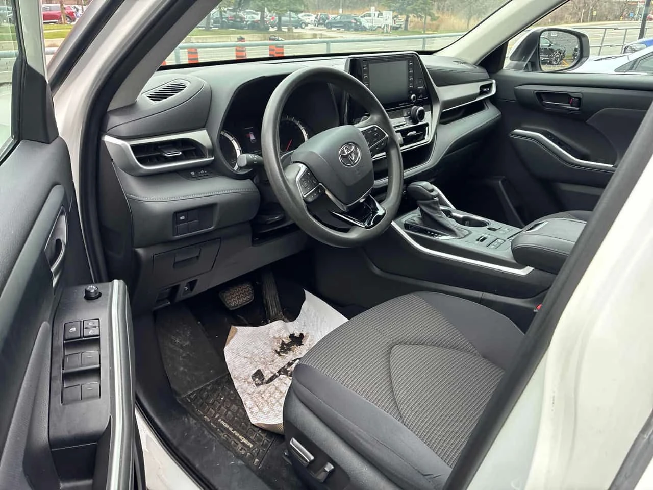 Toyota Highlander | LE | CARFAX | ПОДГРЕВИ | KEYLESS, снимка 9 - Автомобили и джипове - 54331014