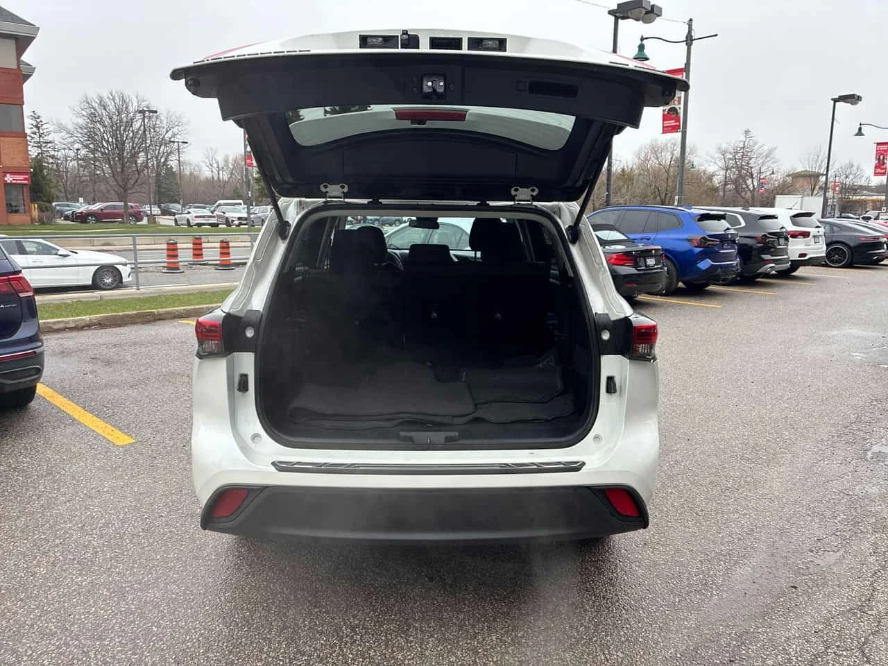 Toyota Highlander | LE | CARFAX | ПОДГРЕВИ | KEYLESS, снимка 7 - Автомобили и джипове - 54331014