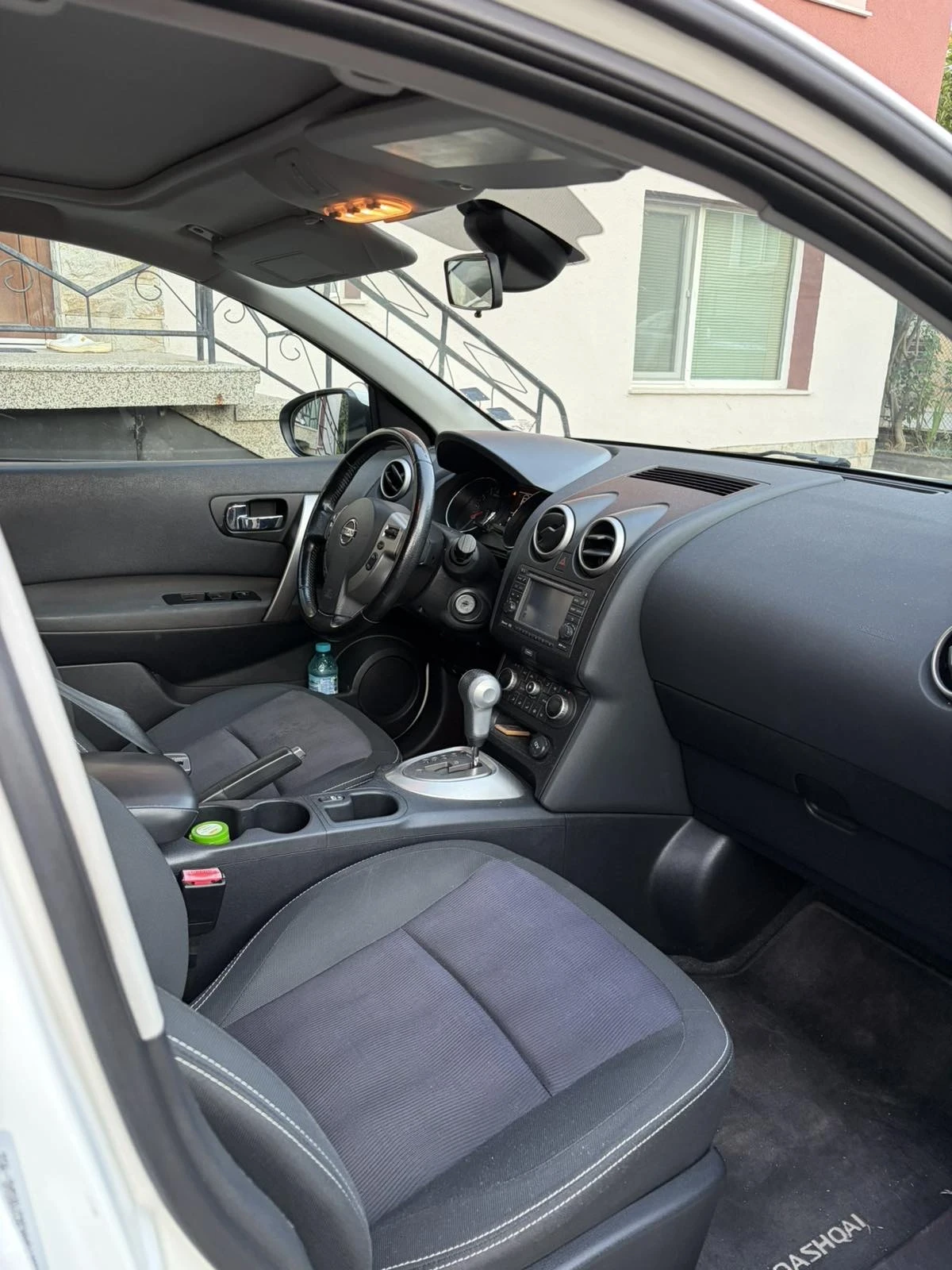 Nissan Qashqai, снимка 10 - Автомобили и джипове - 55728704