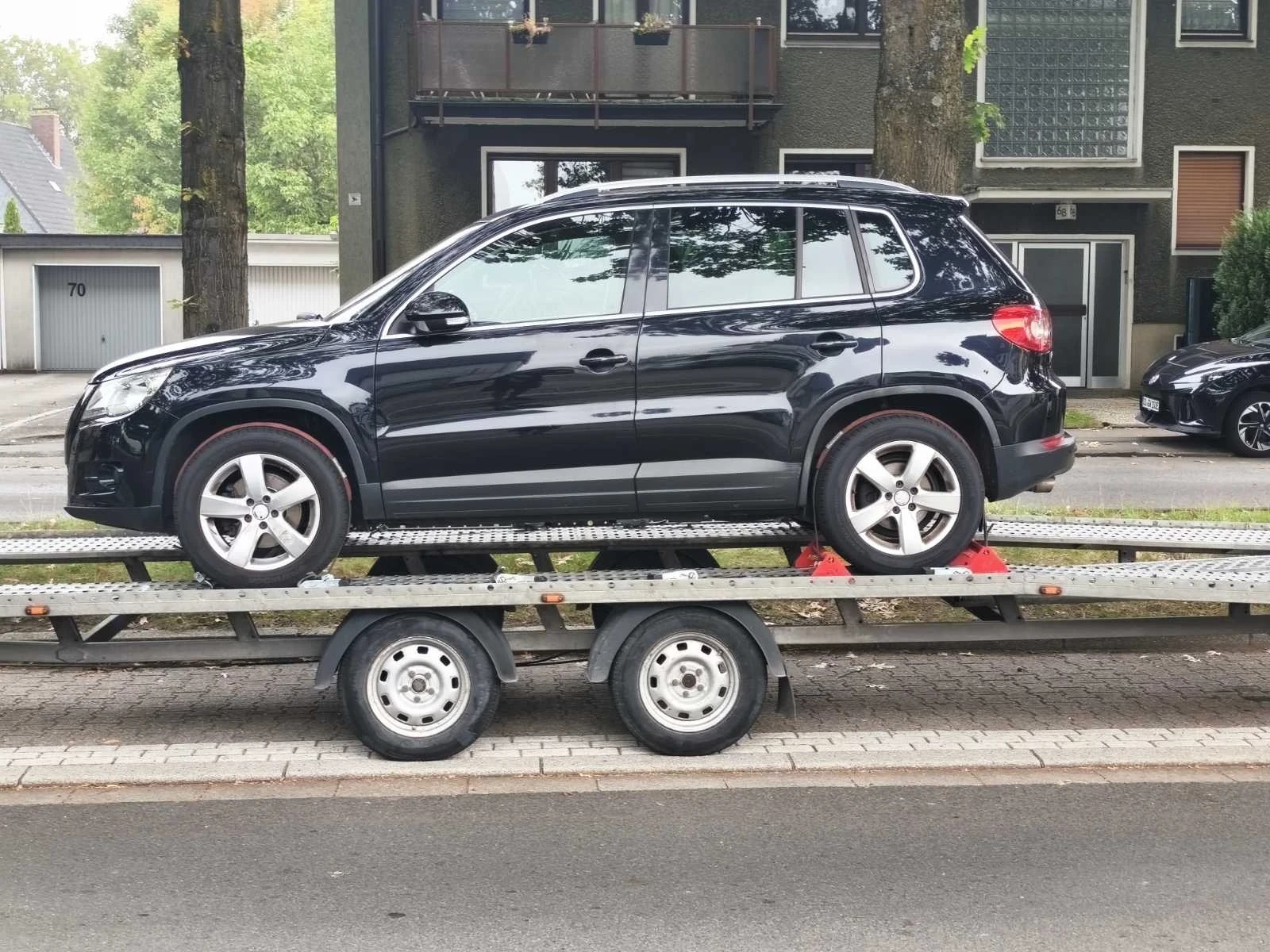 VW Tiguan 2.0TDI/4x4/6ск./Рег/, снимка 15 - Автомобили и джипове - 56744005