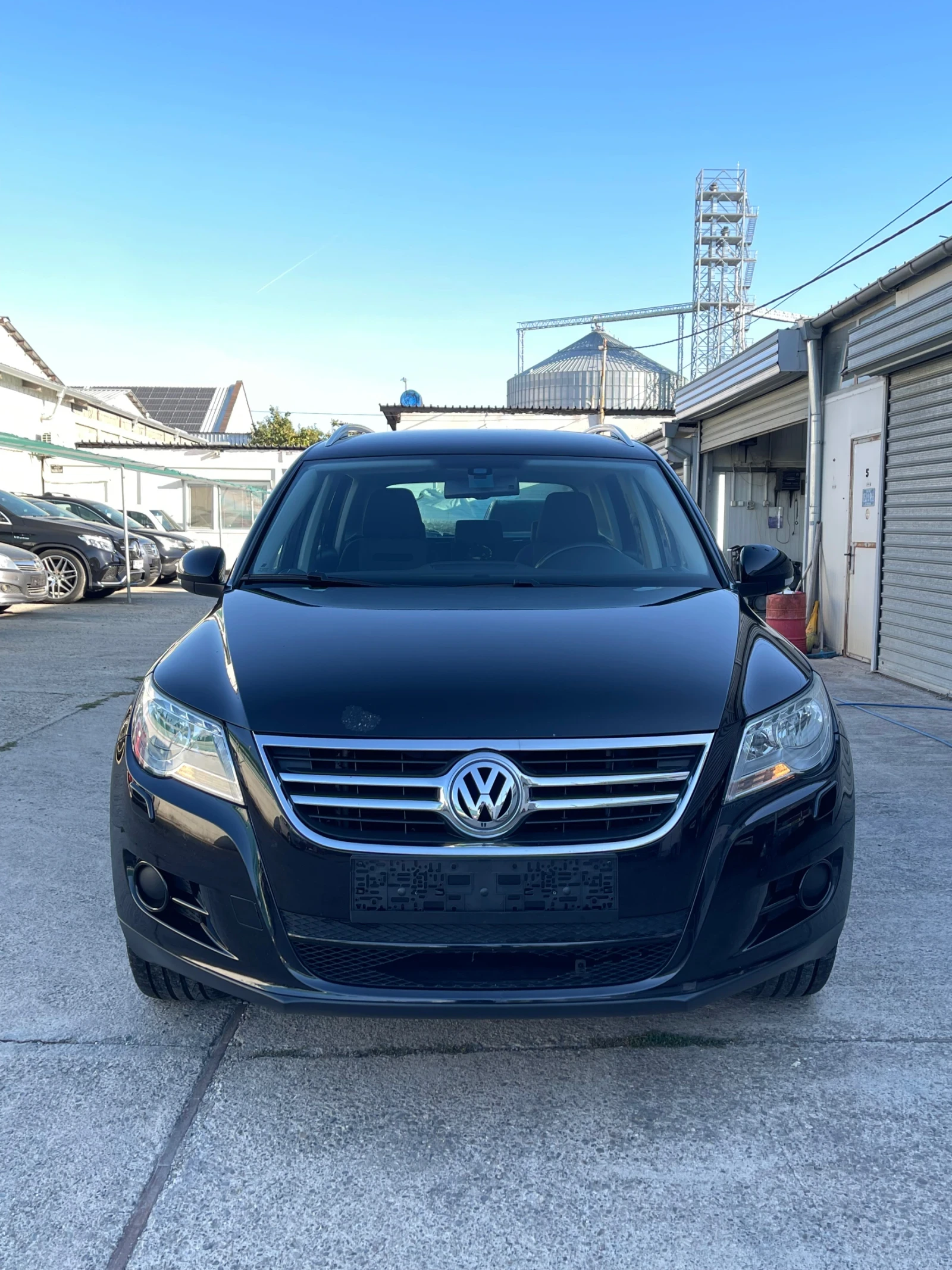 VW Tiguan 2.0TDI/4x4/6ск./Рег/, снимка 2 - Автомобили и джипове - 56744005