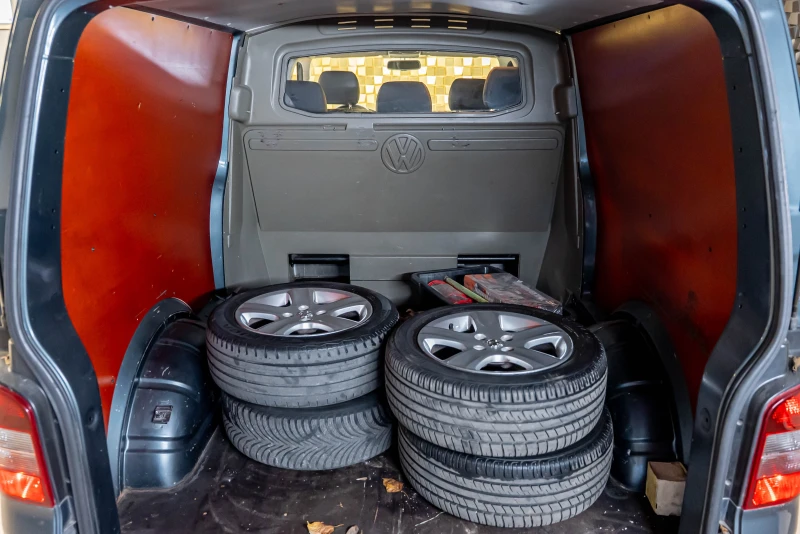 VW Transporter BESTEL, снимка 12 - Бусове и автобуси - 52570899