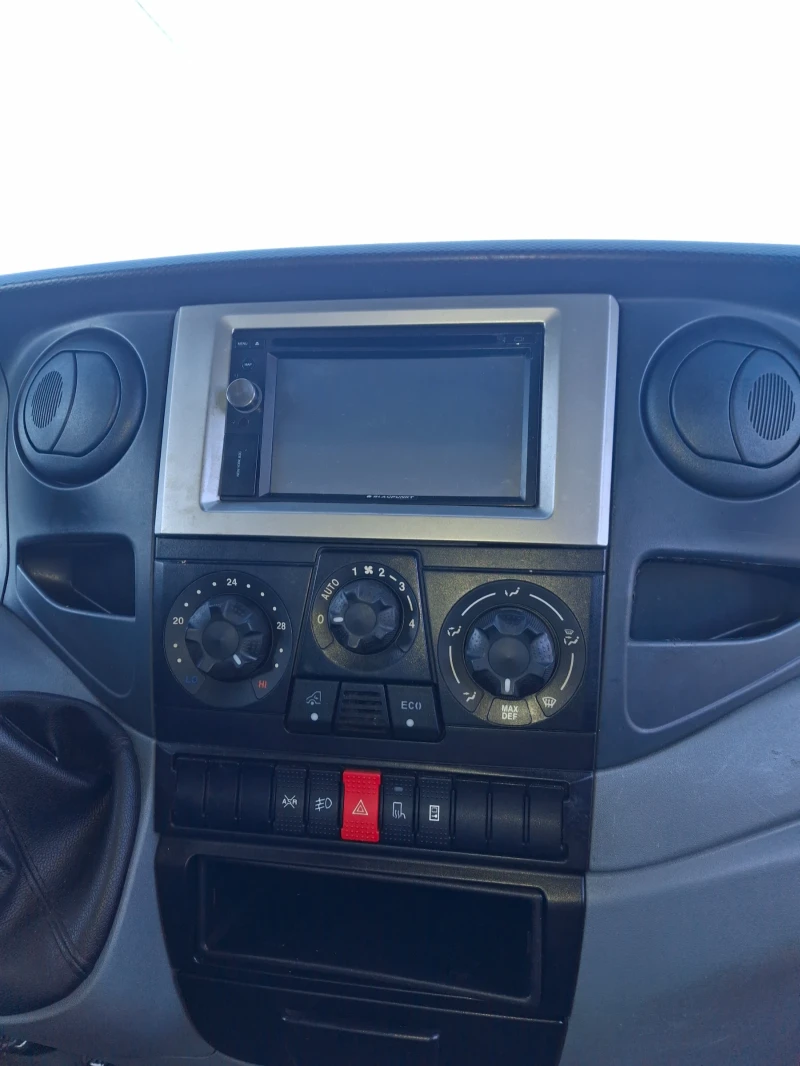 Iveco Daily 2.3 136к.с * климатик* 5+ 1 М1, снимка 7 - Бусове и автобуси - 52869141