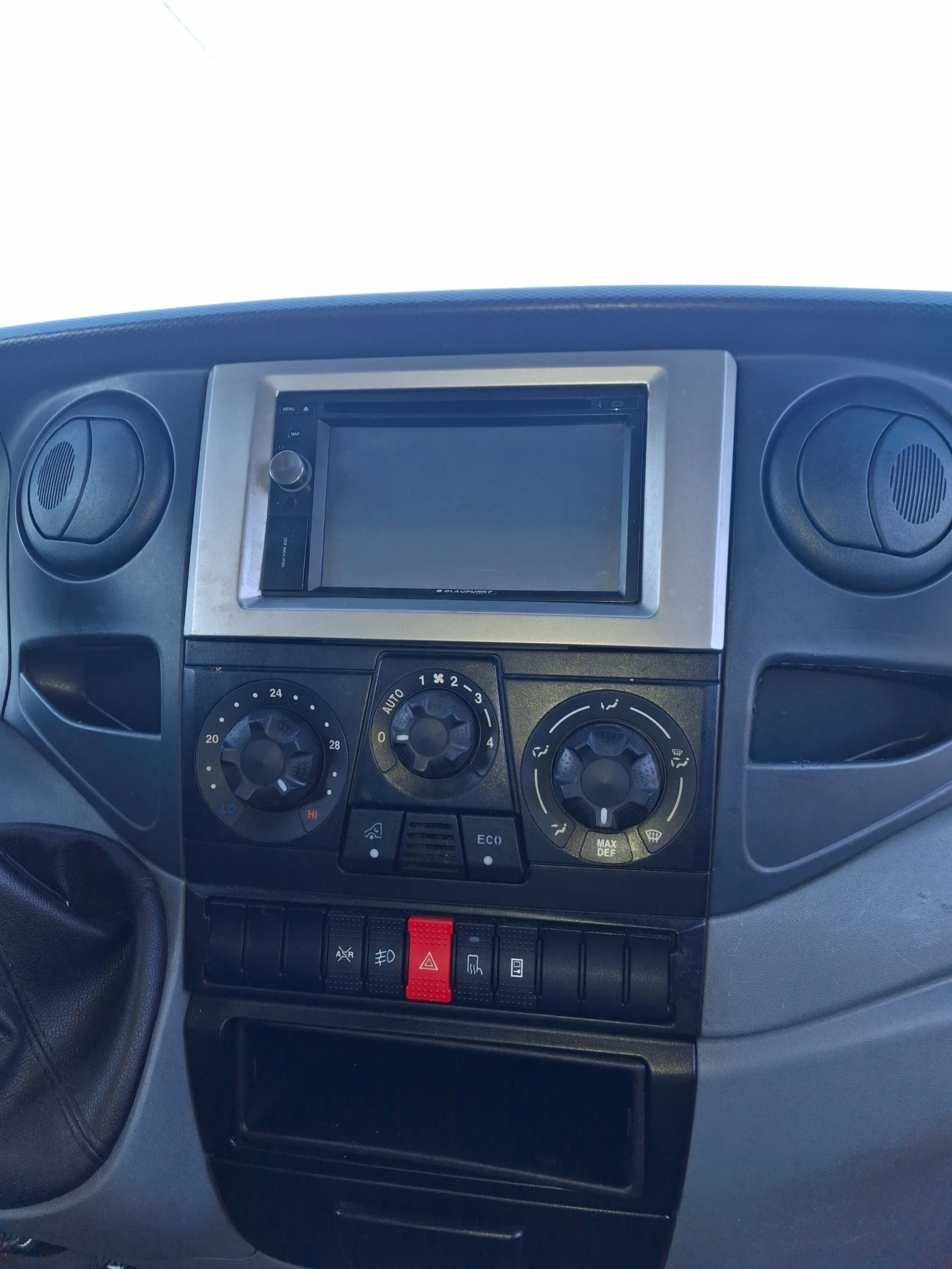 Iveco Daily 2.3 136к.с * климатик* 5+ 1 М1 - изображение 7