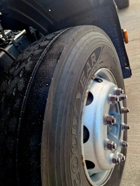 Renault Premium dxi450, снимка 9