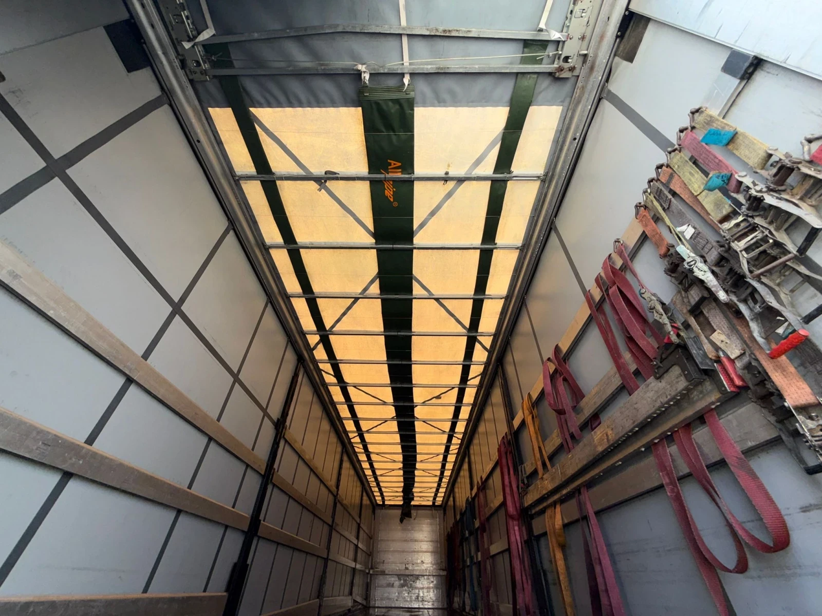 Полуремарке Koegel SN 24 SAF WABCO 12-642 XL-CODE ЛИЗИНГ!!!, снимка 10 - Ремаркета - 54144658