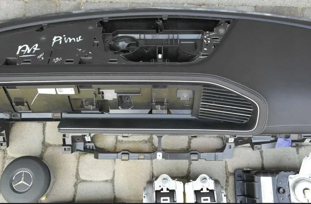 Арматурно табло аирбег колани коляно airbag Mercedes GLE W167, снимка 2 - Части - 56104372