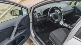 Toyota Avensis 2.2  Avtomat, снимка 10
