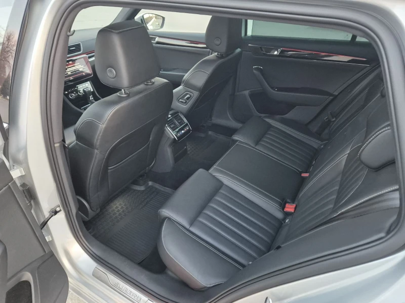 Skoda Superb 4X4 ! Gas ! 2.0Т !, снимка 8 - Автомобили и джипове - 50589056