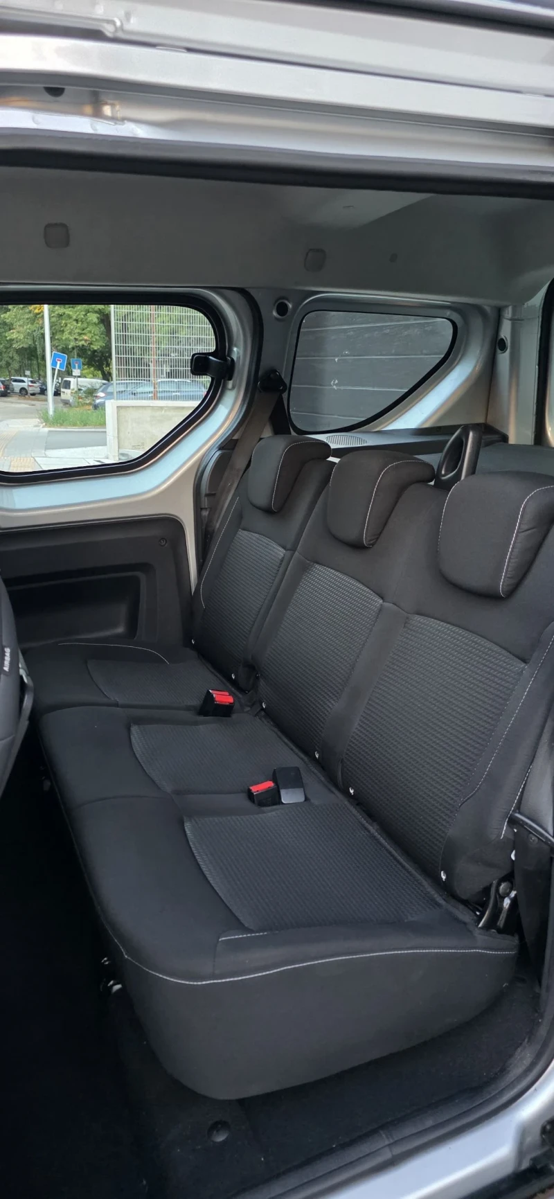 Dacia Dokker 1.6i LPG Euro 6, снимка 9 - Автомобили и джипове - 52568009