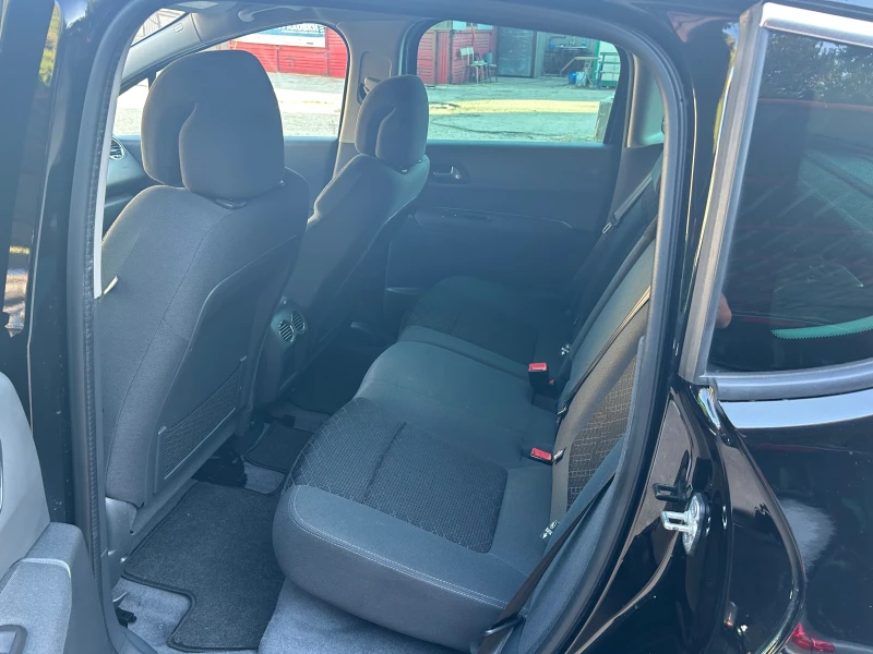 Peugeot 3008 НАВИ-LED-ИТАЛИЯ!, снимка 8 - Автомобили и джипове - 51727747