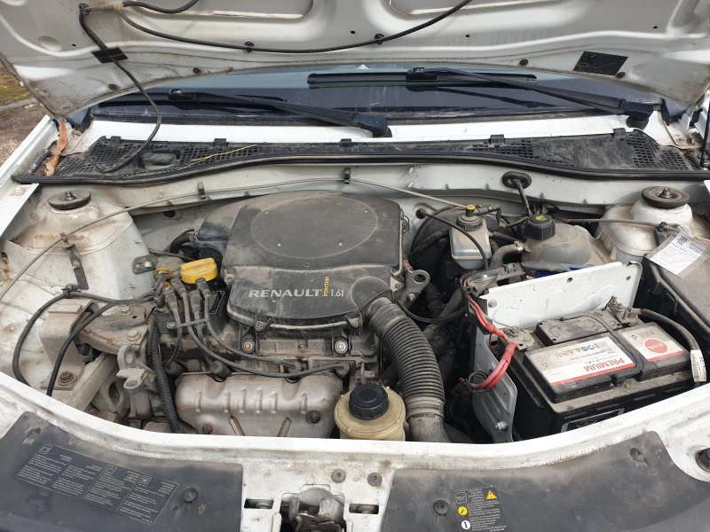 Dacia Logan, снимка 5 - Автомобили и джипове - 52736528