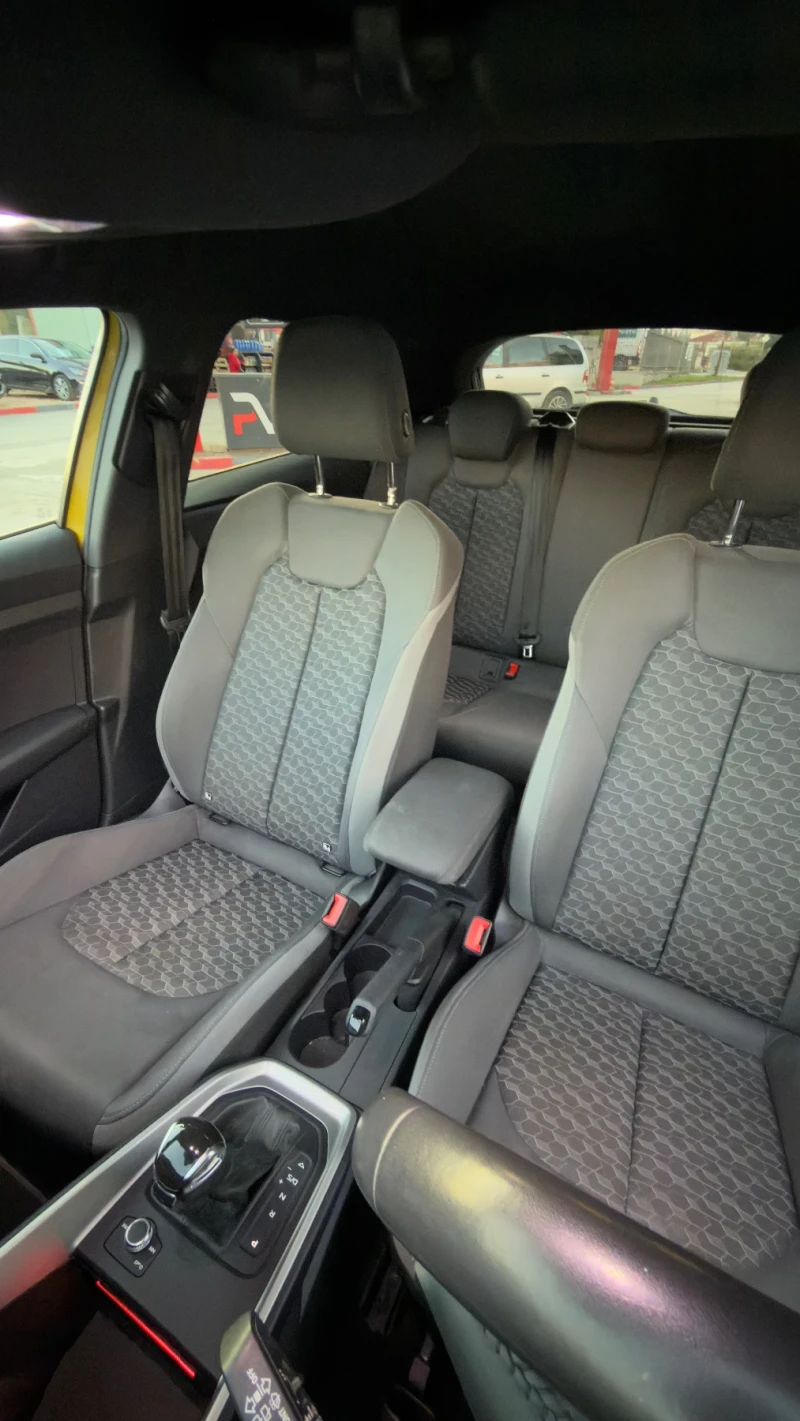 Audi A1 35tfsi s-line, снимка 8 - Автомобили и джипове - 52215346