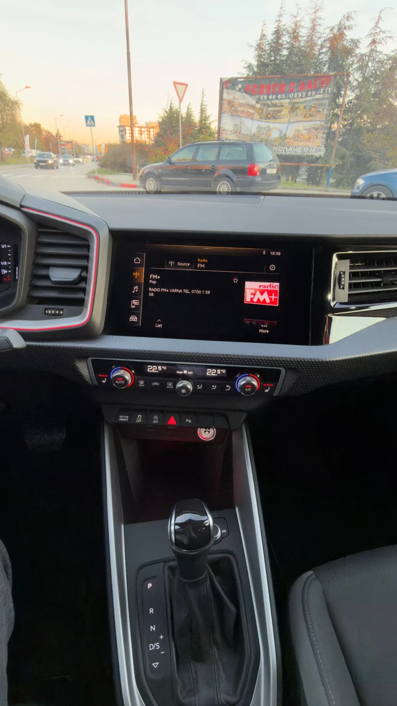 Audi A1 35tfsi s-line, снимка 11 - Автомобили и джипове - 52215346