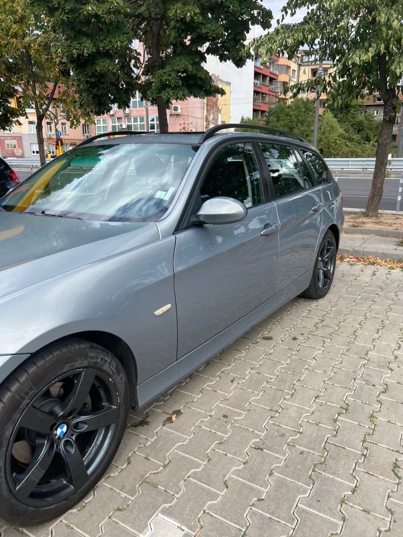 BMW 320 i, снимка 3 - Автомобили и джипове - 52714293