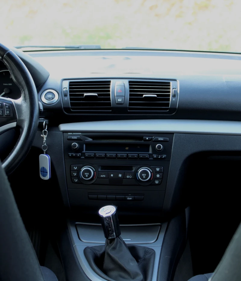 BMW 116 2.0 D, снимка 4 - Автомобили и джипове - 53124417
